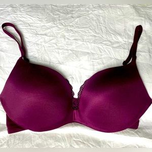 32D Victoria’s Secret Plunge Push-Up Bra in Plum